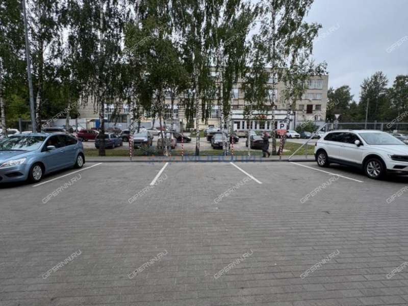 здание под торговую площадь, недвижимость под автобизнес на проспекте Гагарина