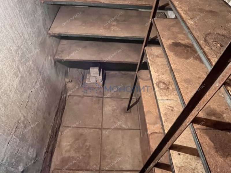 трёхкомнатная квартира на улице Ванеева дом 116