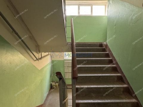 4-komnatnaya-ul-molitovskaya-d-3-k1 фото