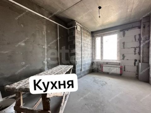 3-komnatnaya-ul-poltavskaya-d-15 фото