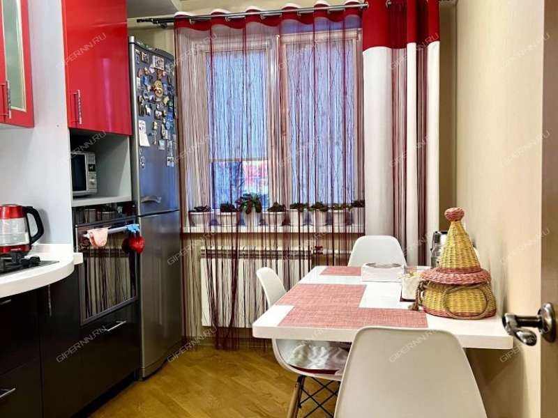 трёхкомнатная квартира на улице Советской Армии дом 15а