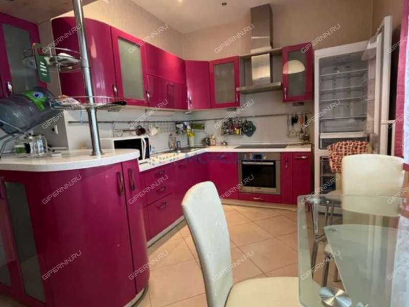 трёхкомнатная квартира на улице Академика Блохиной дом 7