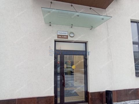 3-komnatnaya-ul-turgeneva-d-25-k1 фото