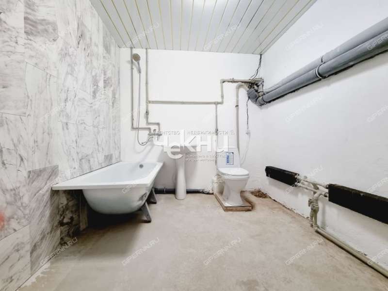 трёхкомнатная квартира на Полевой улице дом 90а деревня Кузьминка