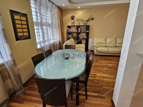 4-komnatnaya-ul-vaneeva-d-25-88 фото