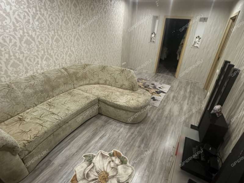 трёхкомнатная квартира на Берёзовской улице дом 94