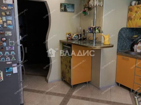 3-komnatnaya-ul-rodionova-d-39 фото