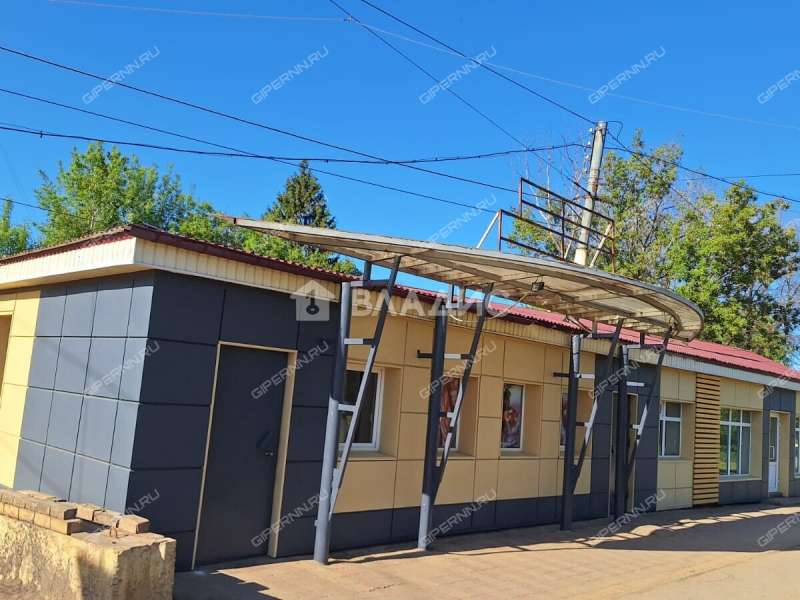 здание под торговую площадь на Гужевой улице