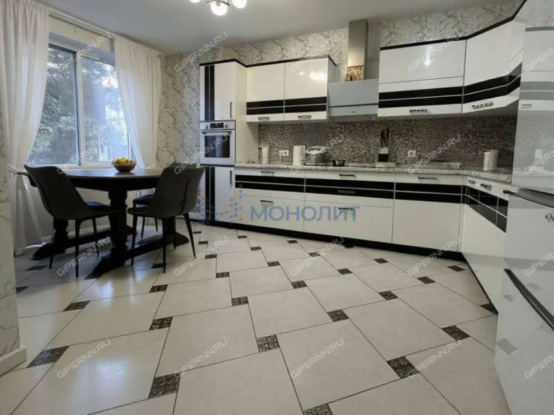 двухкомнатная квартира на проспекте Гагарина дом 118