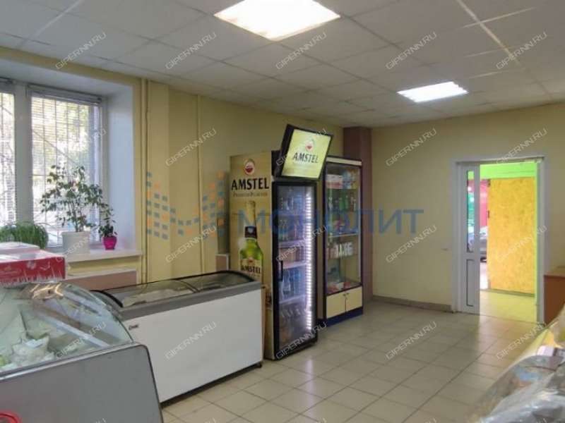 помещение под помещение свободного назначения, торговую площадь на Южном шоссе