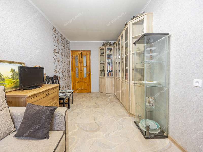 трёхкомнатная квартира на улице Адмирала Васюнина дом 5 к1