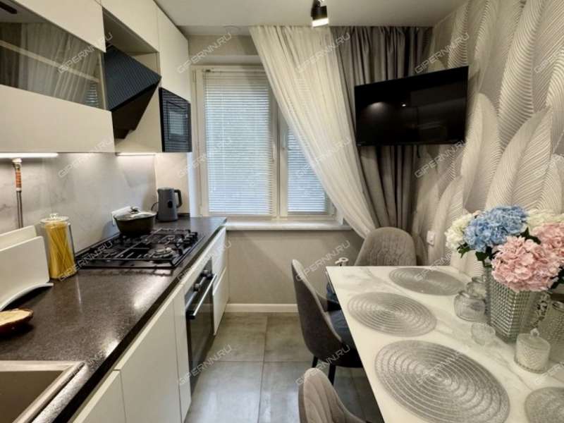 трёхкомнатная квартира на Ковалихинской улице дом 97А