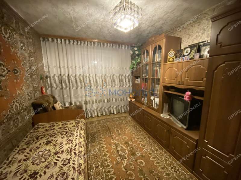трёхкомнатная квартира на улице Панфиловцев дом 5