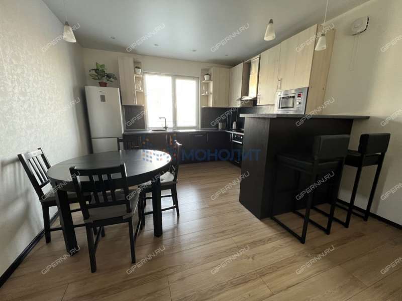 дом на улице Саврасова село Каменки