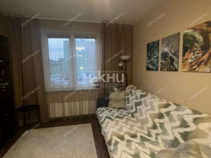 однокомнатная квартира на Бурнаковской улице дом 83