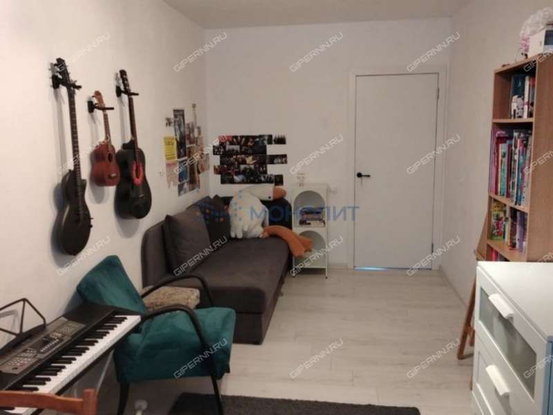 трёхкомнатная квартира на улице Сергея Есенина дом 16