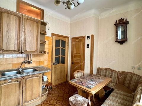 4-komnatnaya-ul-vatutina-d-2 фото