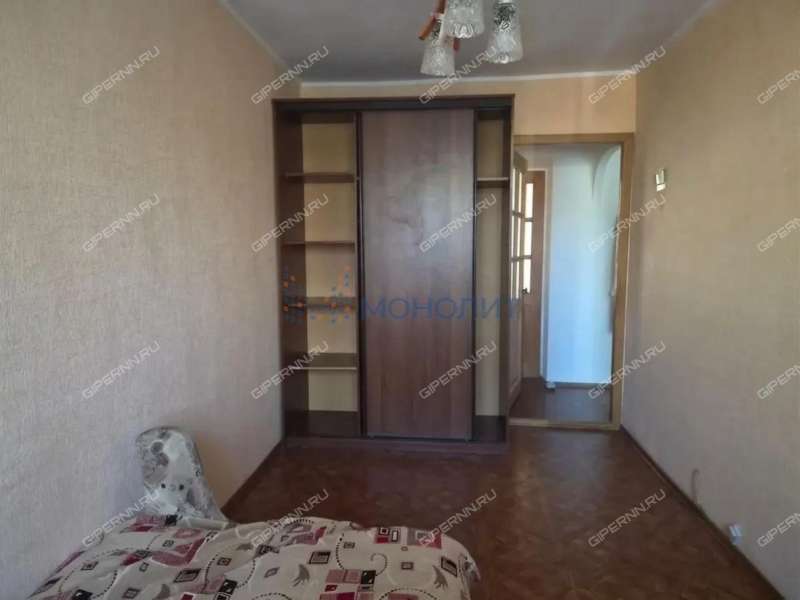 трёхкомнатная квартира на улице Героя Чугунова дом 15