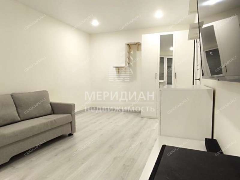 однокомнатная квартира на улице Островского дом 8