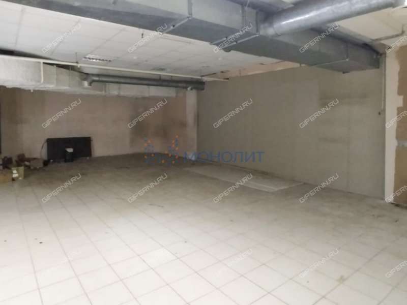 помещение под офис, торговую площадь на площади Маршала Жукова