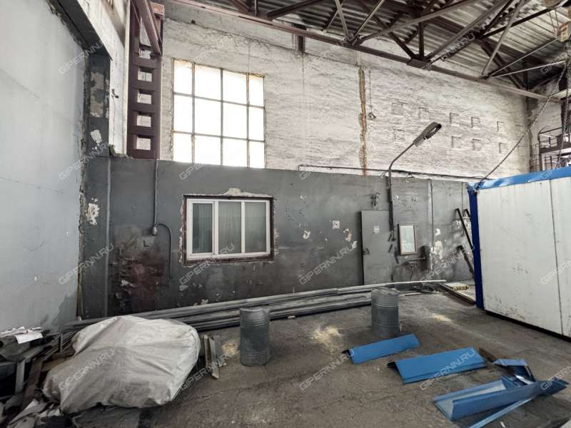помещение под склад, производственную площадь на улице Вторчермета