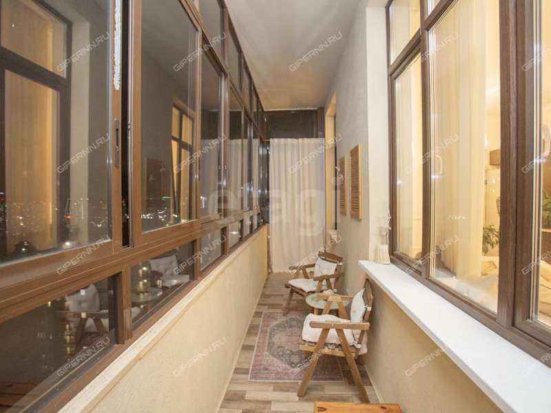 трёхкомнатная квартира на улице Июльских Дней дом 1 к2