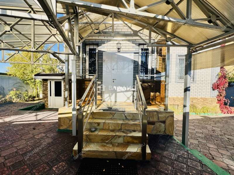 дом на улице Академика Вавилова