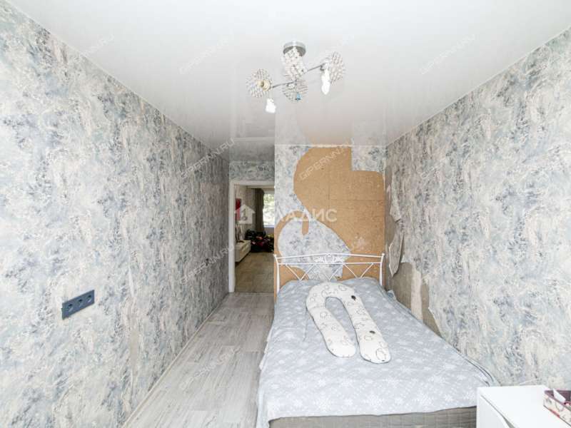 трёхкомнатная квартира на Комсомольской улице дом 19