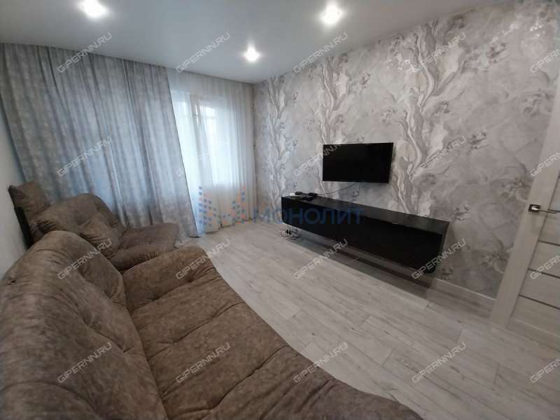 трёхкомнатная квартира на улице Свободы дом 112