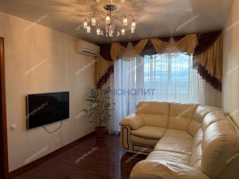 двухкомнатная квартира на улице Строкина дом 18