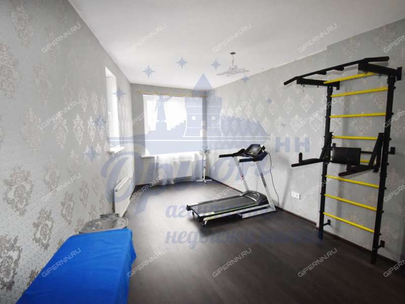 трёхкомнатная квартира на улице Маршала Баграмяна дом 4