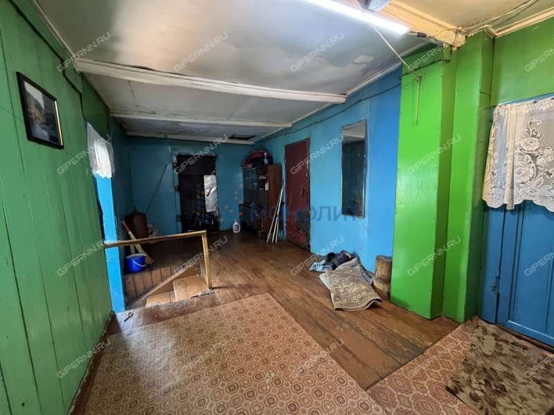 дом на Центральной улице село Настино