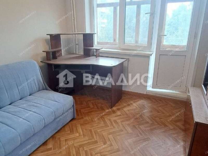 четырёхкомнатная квартира на улице Краснодонцев дом 19