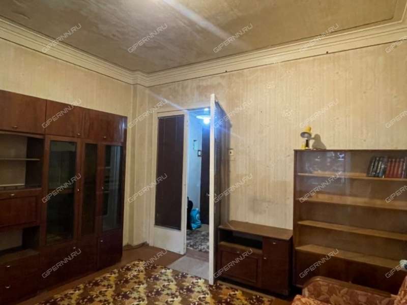 двухкомнатная квартира на улице Ладыжникова дом 3