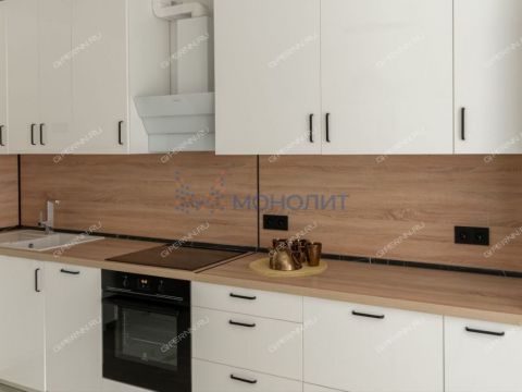 3-komnatnaya-pl-svobody-d-7 фото