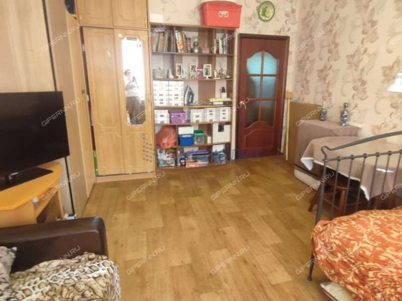 трёхкомнатная квартира на Перекопской улице дом 3