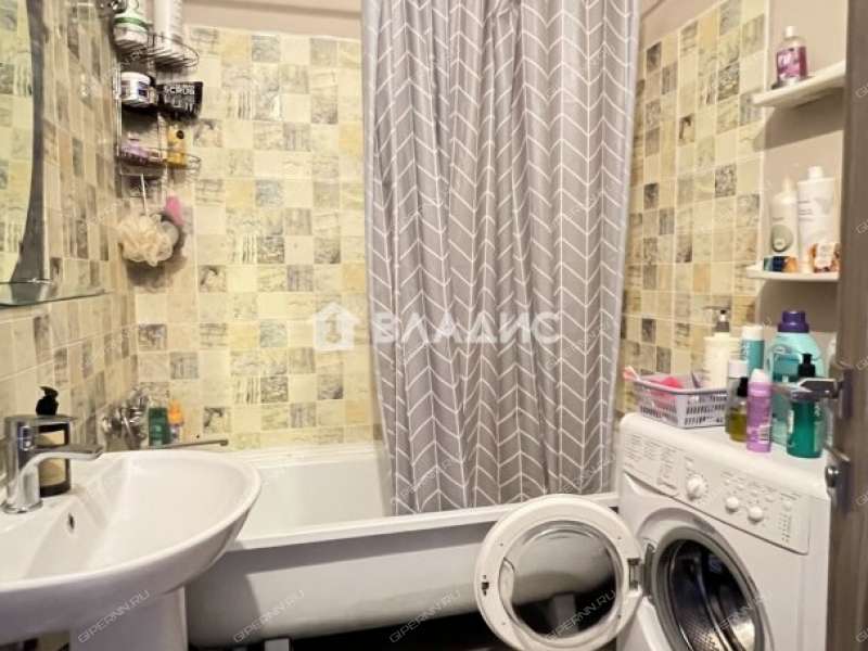 двухкомнатная квартира на улице Академика Сахарова дом 119