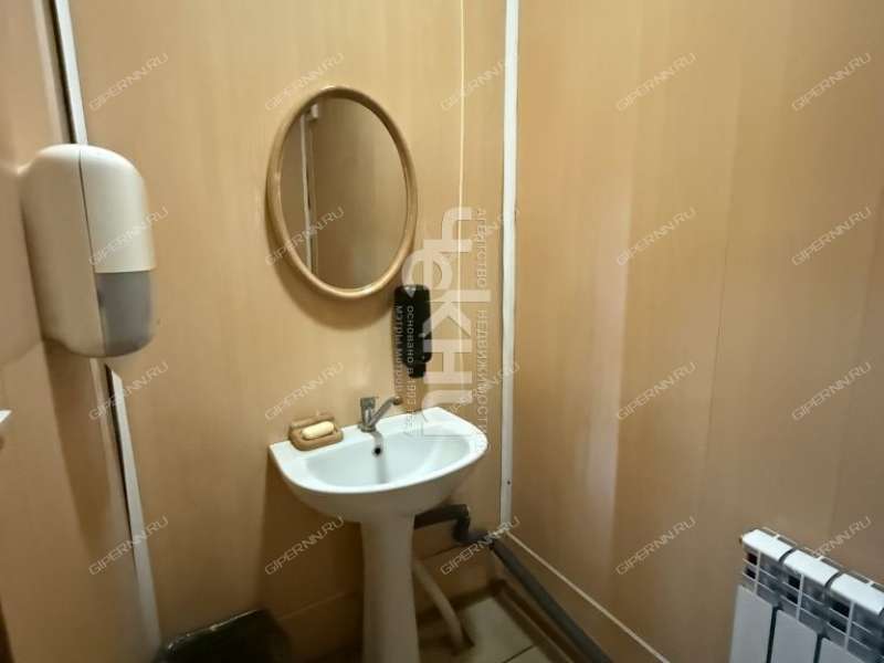 здание под производственную площадь на Береговая ул