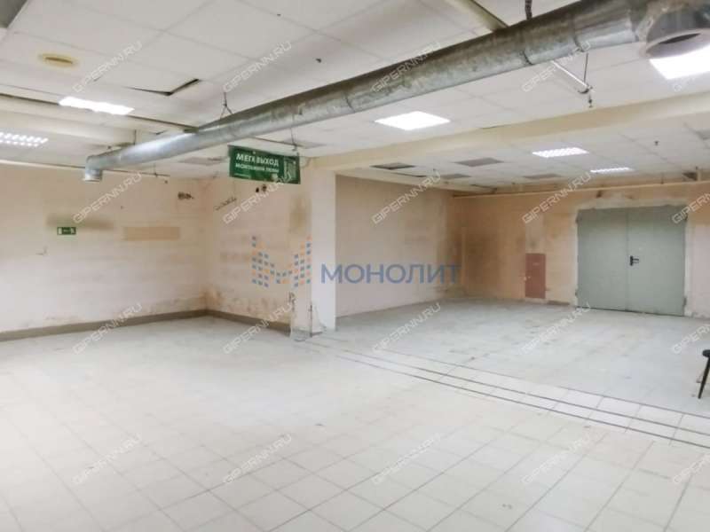 помещение под офис, торговую площадь на площади Маршала Жукова