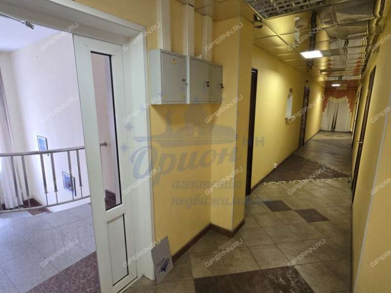 помещение под помещение свободного назначения на Торфяной улице