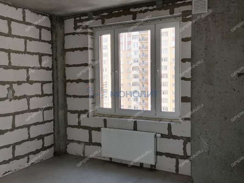 трёхкомнатная квартира на улице Июльских Дней дом 11