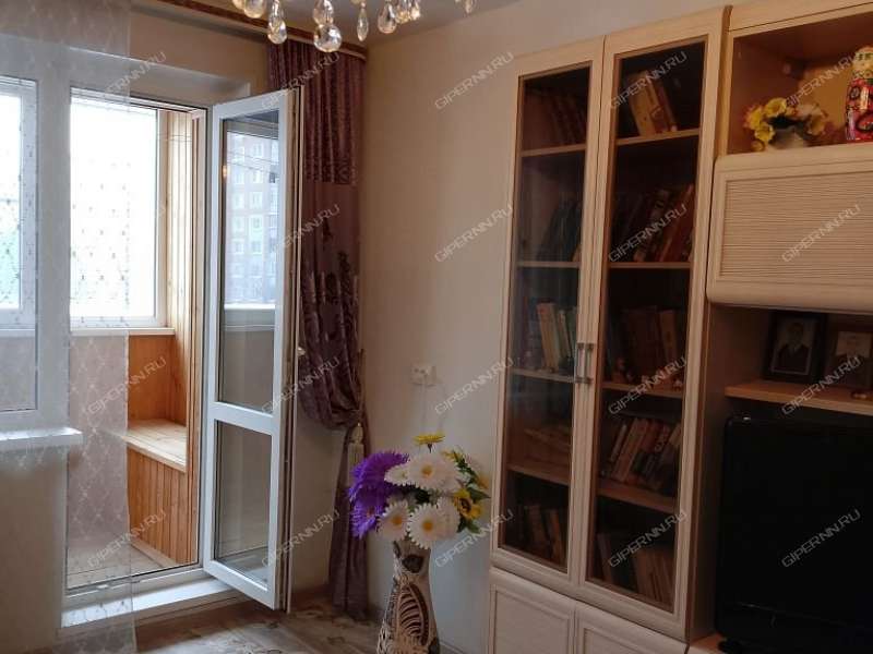 трёхкомнатная квартира на проспекте Бусыгина дом 56