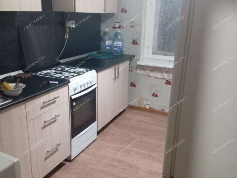 двухкомнатная квартира на улице Строкина дом 10