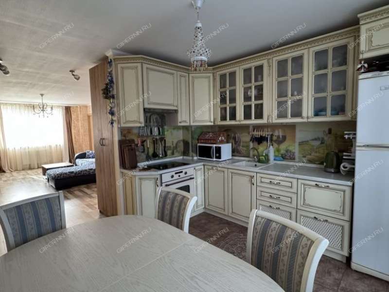 трёхкомнатная квартира на Краснозвёздной улице дом 31