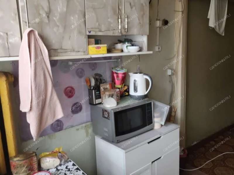 комната в доме 23 на улице Страж Революции