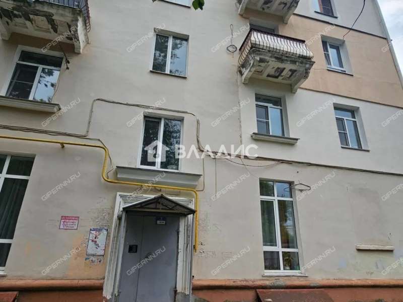 комната в доме 4 на улице Космонавта Комарова
