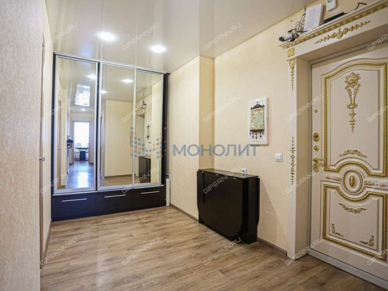 трёхкомнатная квартира на Окской улице дом 1