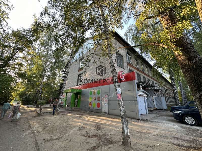 здание под офис, торговую площадь на улице Чаадаева