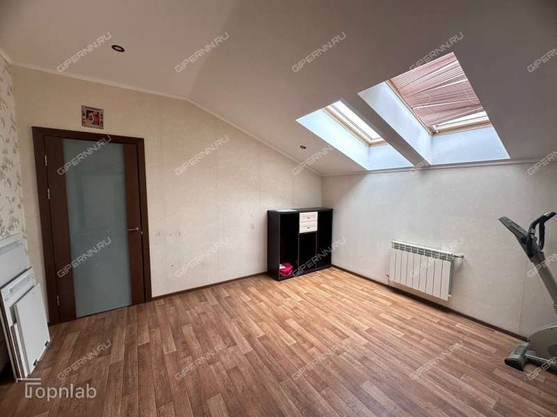 двухкомнатная квартира на Лукерьинской улице дом 5 город Кстово