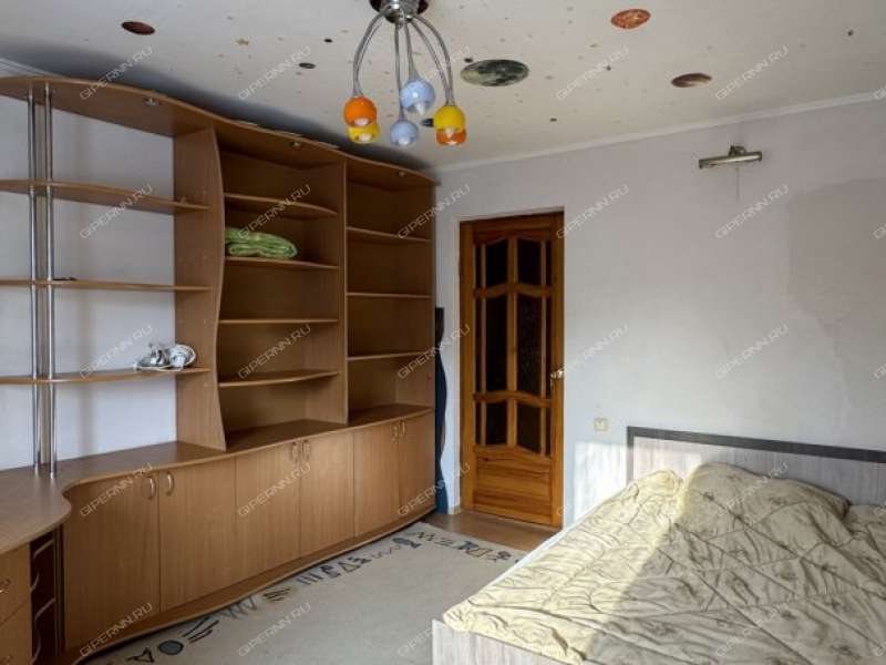 трёхкомнатная квартира на Кстовской улице дом 21 город Кстово